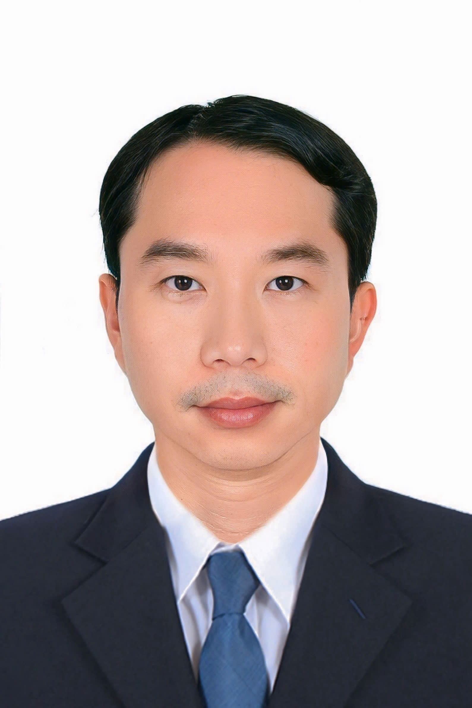 Portrait of Associate Professor Minh Triet Dang