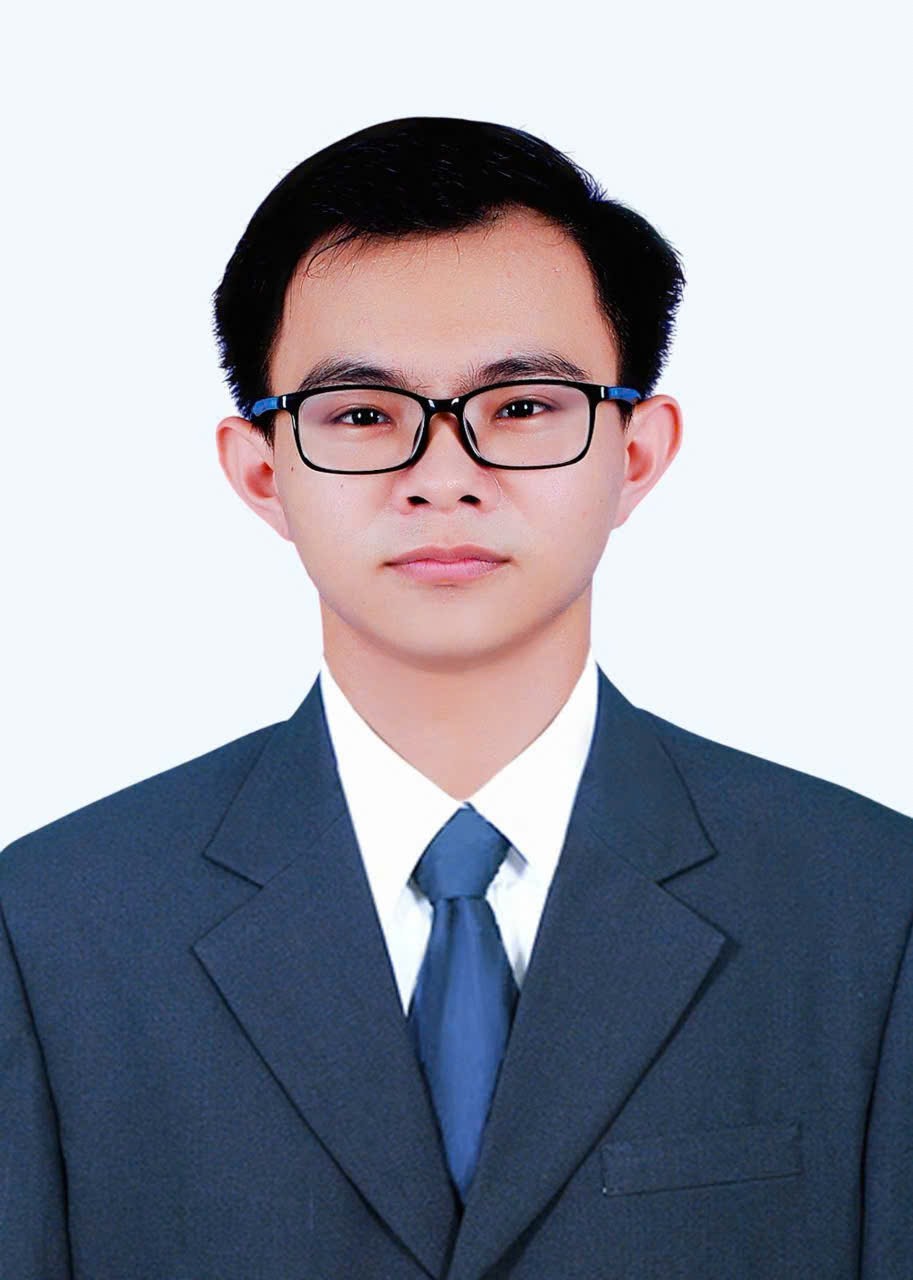 Portrait of PhD candidate Nguyen Chi Ben